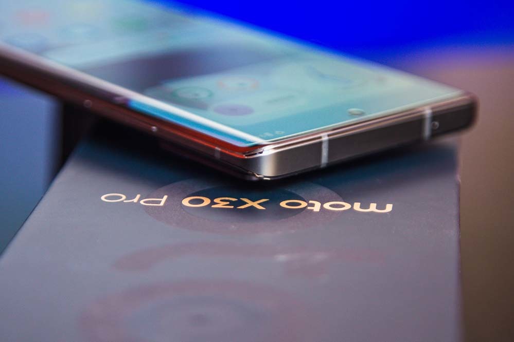 moto X30 Pro首发评测:影像还得看moto