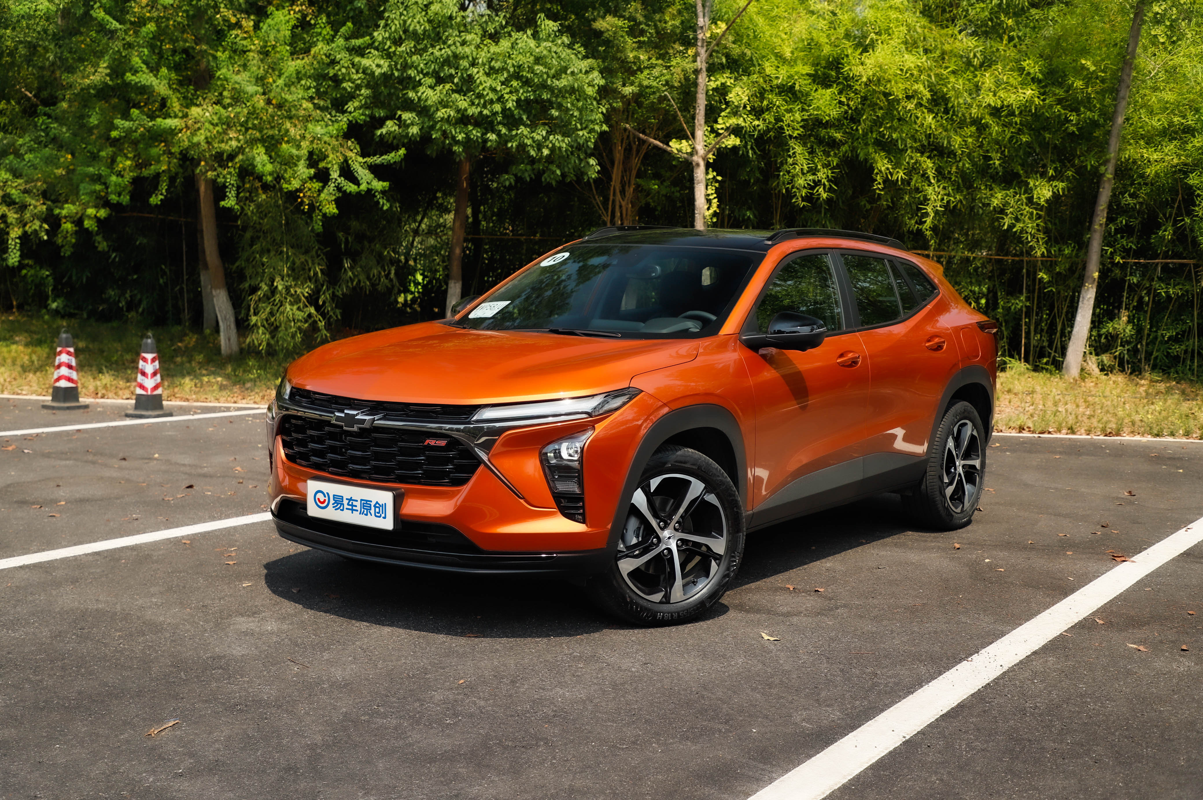 是心动的感觉 试驾"小黄蜂"雪佛兰星迈罗rs锋芒版_凤凰网汽车_凤凰网