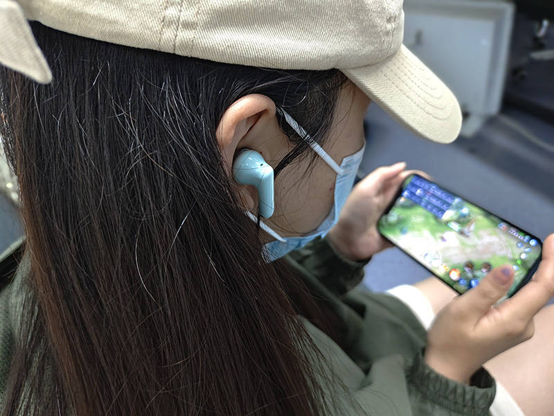 旗舰级降噪水准 魅蓝 Blus 2主动降噪耳机体验 第9张-心情说说 旗舰级降噪水准 魅蓝 Blus 2主动降噪耳机体验 第9张