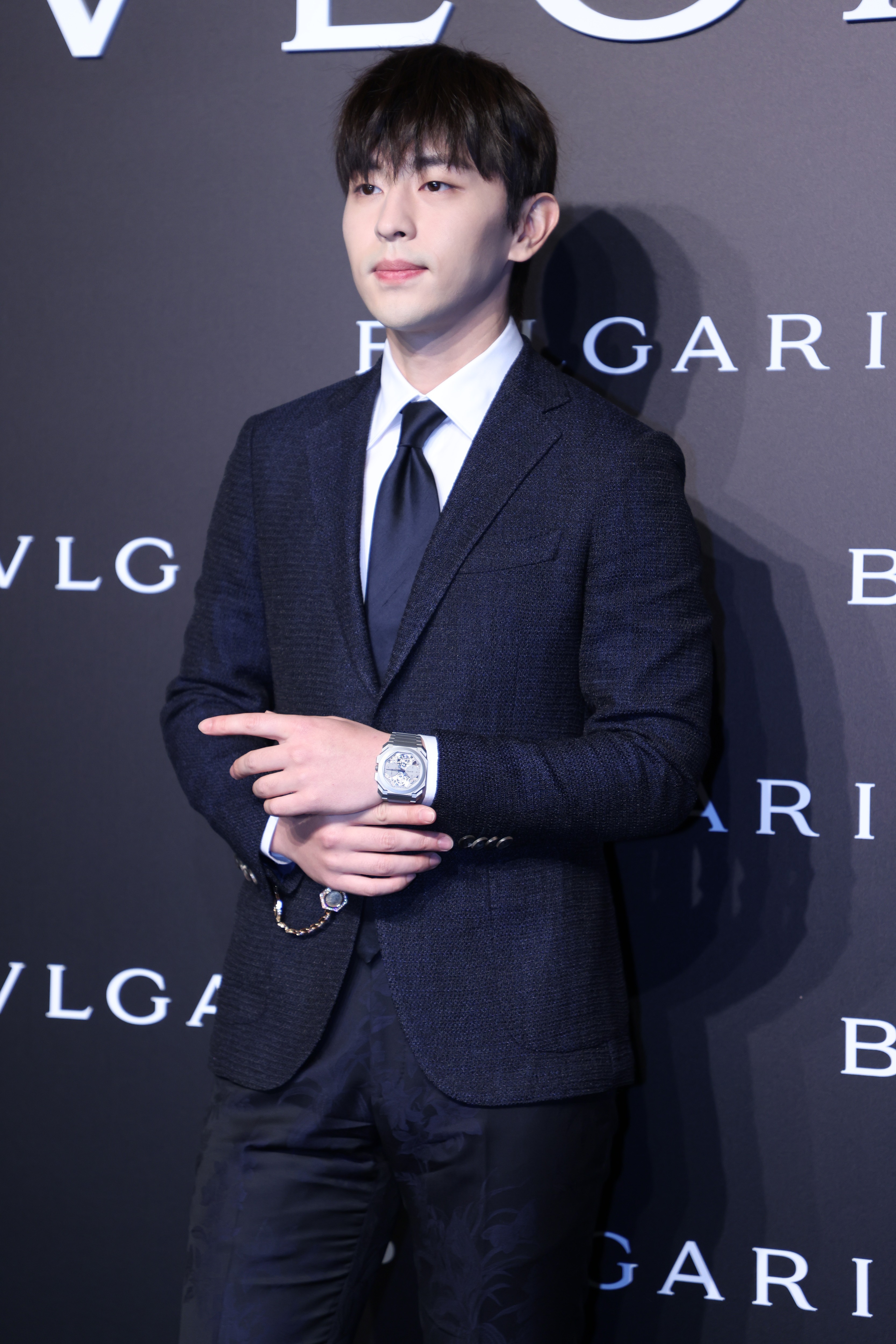 图片来源:视觉中国虽然高奢代言不断,身价也随之水涨船高,但是邓伦并