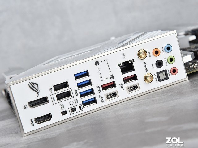 【有料评测】华硕Z790吹雪D4主板评测 全面的高端白色主板