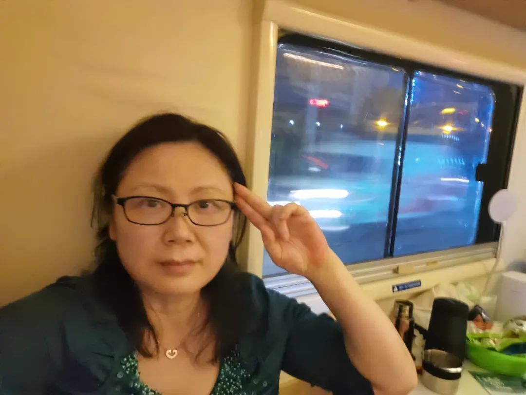 〓 导演唐晓白