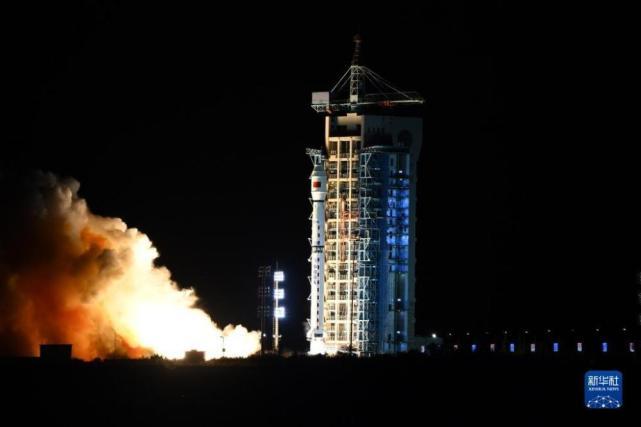 高分十二号03星发射瞬间(图片来源:新华社)