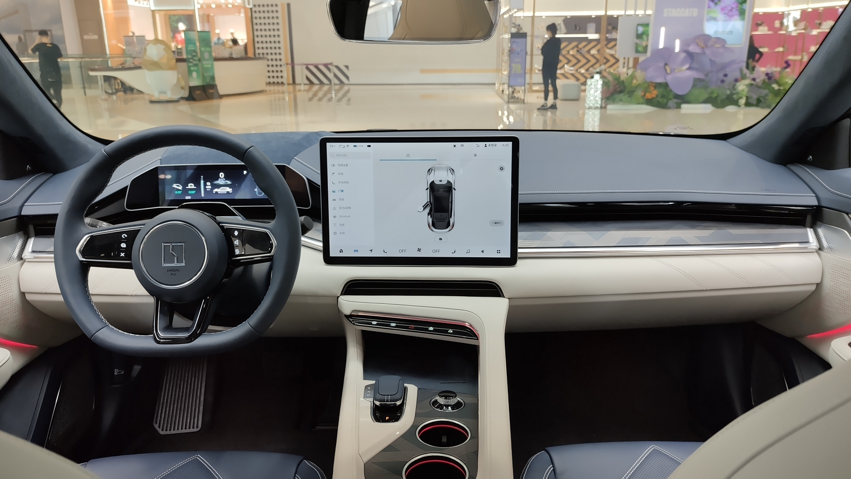 探店极氪001,车是好车,还需多磨_凤凰网汽车_凤凰网