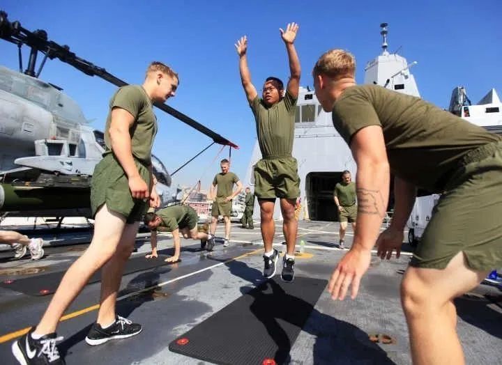 的肌肉群,包含核心肌群,脚,手臂,腹部,臀部及背部等,除了训练肌耐力