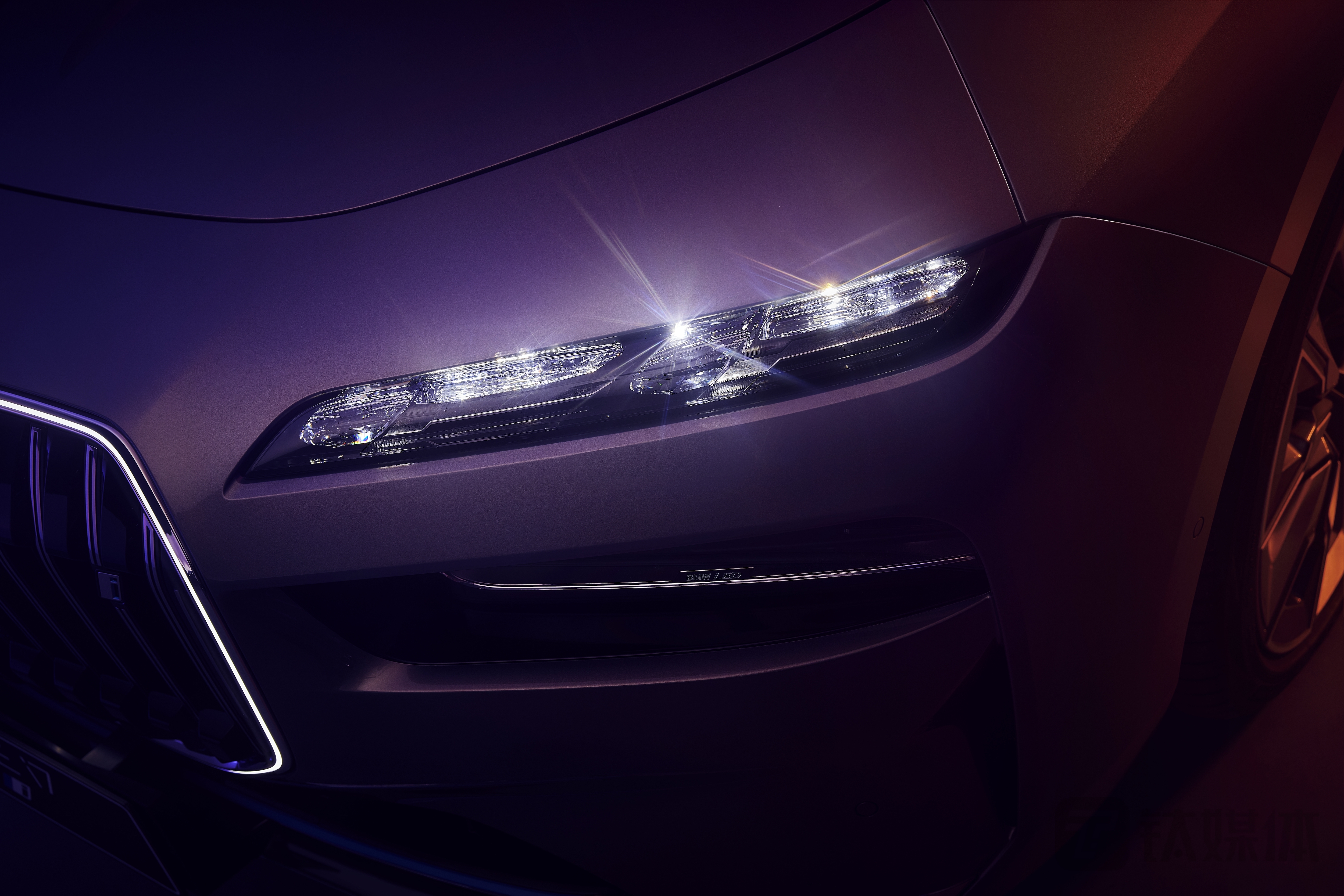 全新BMW 7系的水晶日行灯与施华洛世奇合作（图片来源：BMW）