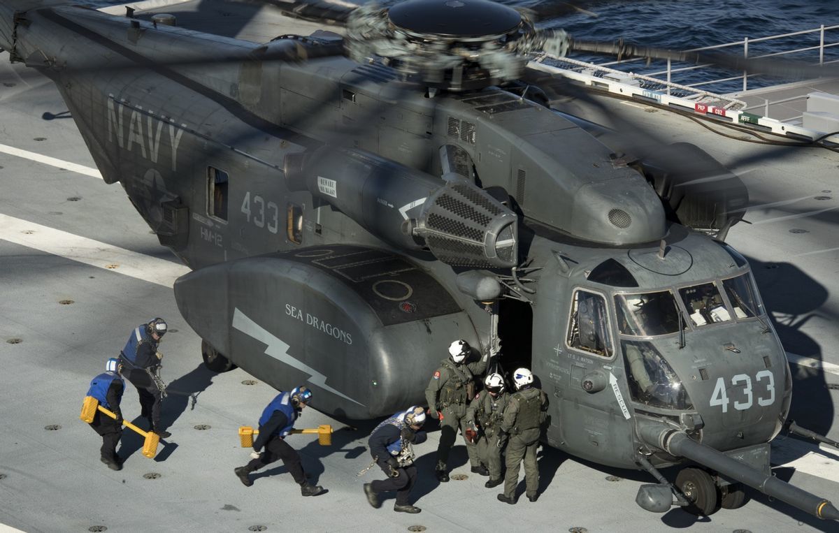 23年无事故美国海军hm12直升机扫雷中队军舰的守护天使