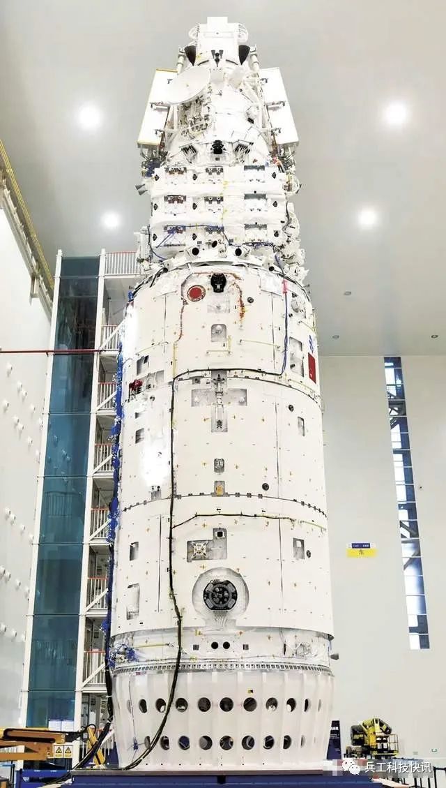 中国空间站喜迎“新居”,问天实验舱发射成功__凤凰网