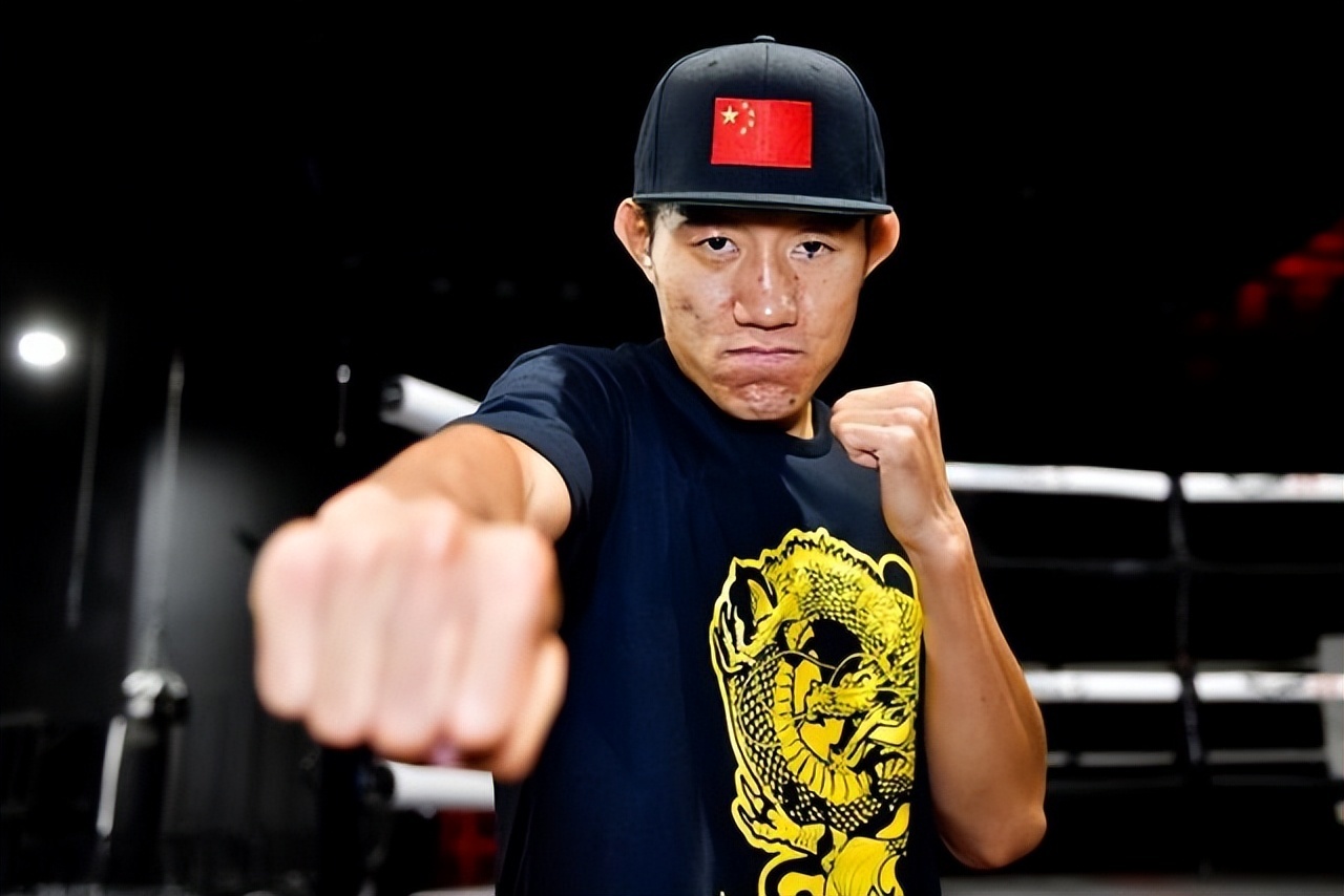 中国拳王孟繁龙警告前世界冠军:你说什么都没用,拳台上见_凤凰网体育