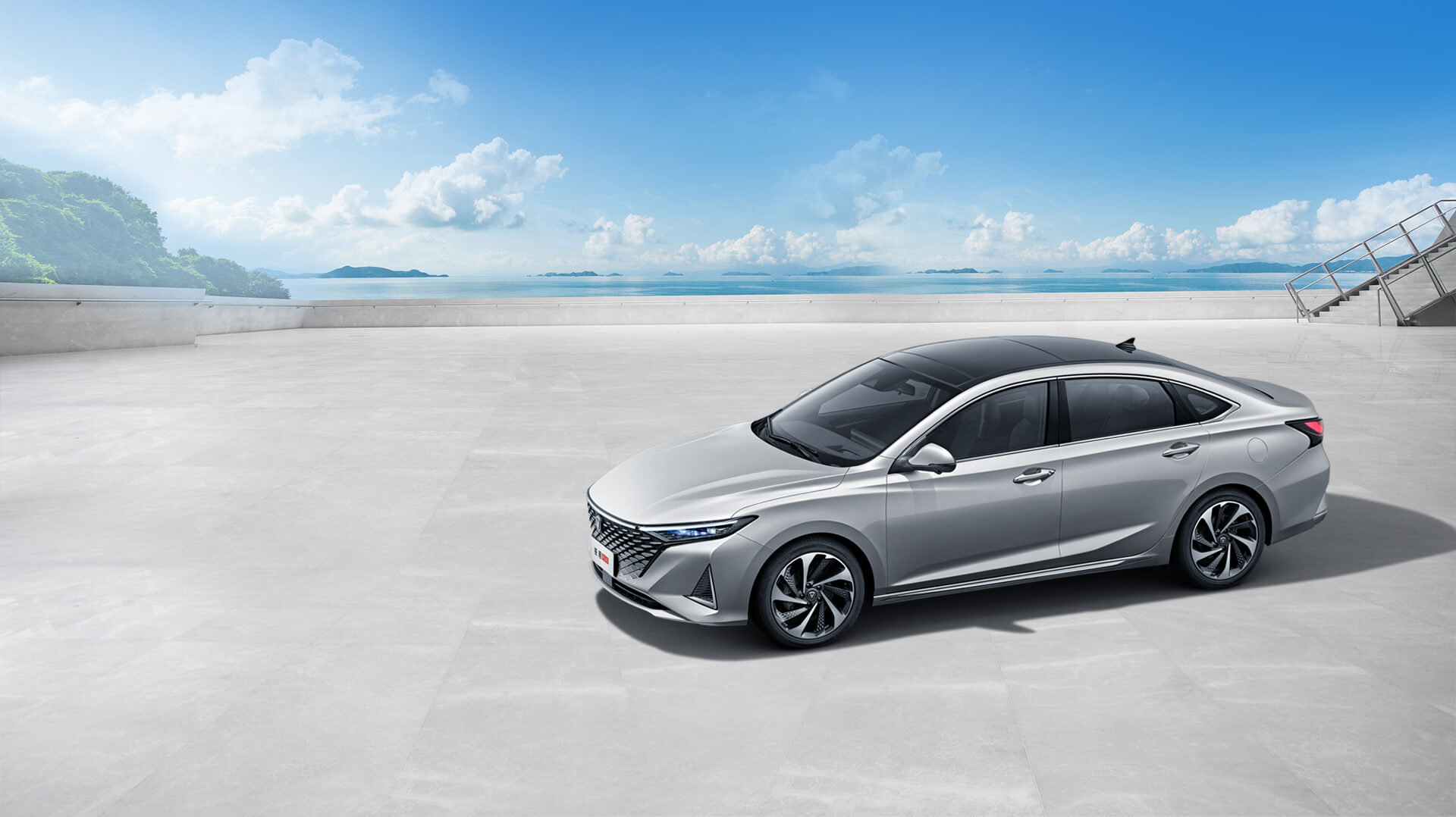 长安锐程plus领悦型上市指导价1139万元取消全景天窗