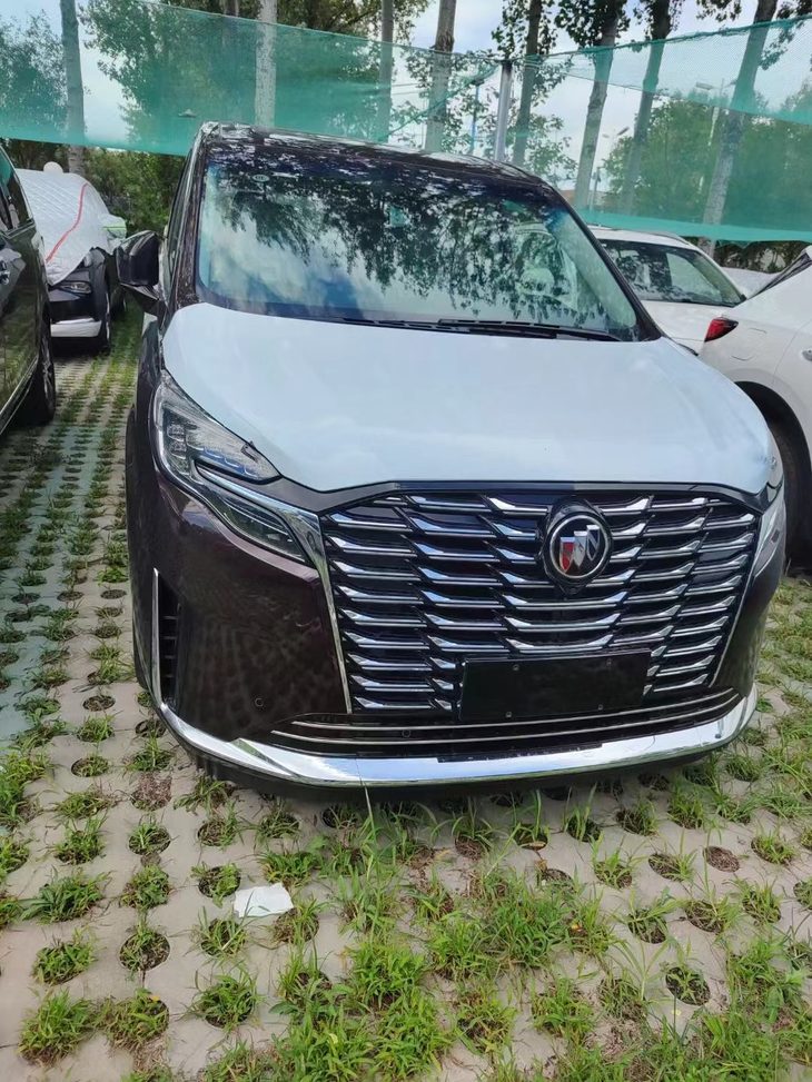 新款别克gl8现车到店售价23295339万元