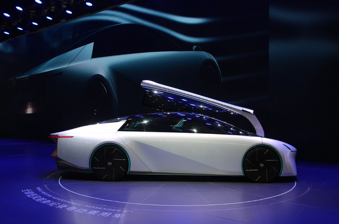 百万级国产纯电超跑,600续航1.9秒破百,是王者还是青铜?