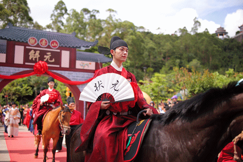 衣锦还乡@鹿荼白到国风男神从一开始的状元巡游又又又双叒叕来啦东莞