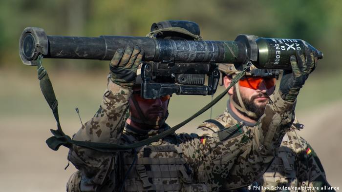 西方正在增加向乌克兰运送武器，但面临越来越多的后勤障碍。