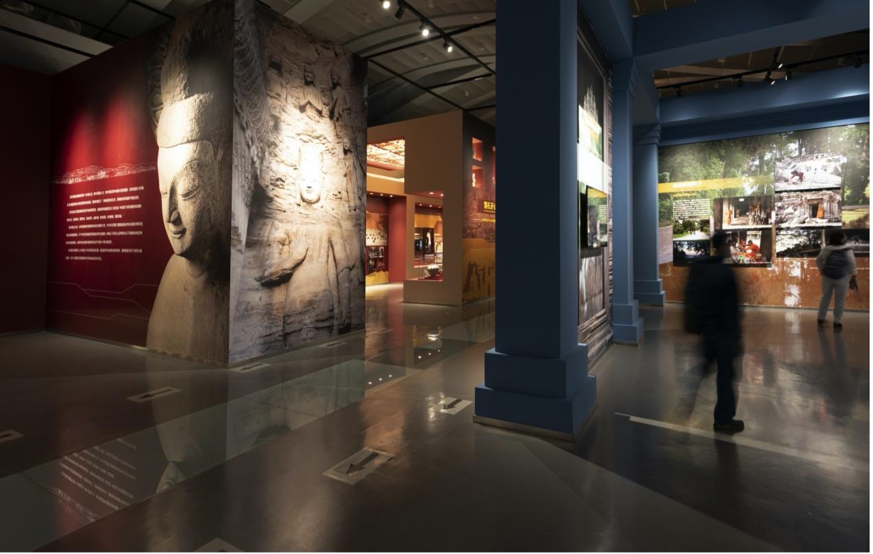 “中国与世界”系列特展现场。云冈研究院供图