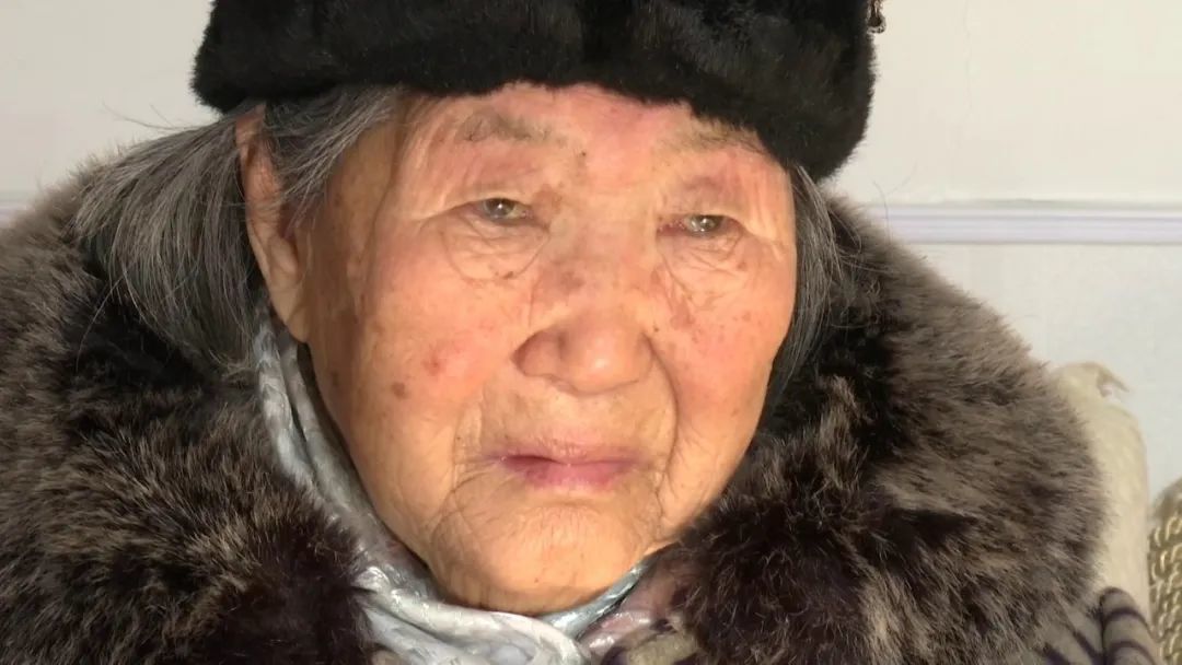 看哭烈士妻子從結婚9個月分離等到94歲闊別70多年再相見