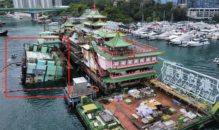 珍宝海鲜舫离港后在南海遇风浪沉没 《食神》导演发文怀念_凤凰网资讯_凤凰网