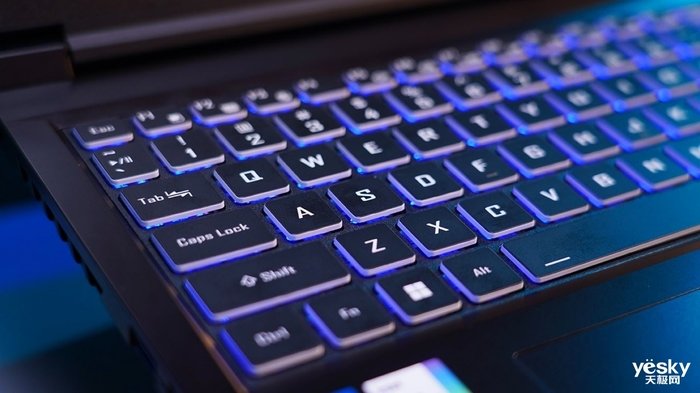 神舟战神T8游戏本评测:12代酷睿i5-12500H+RTX 3060,超值!