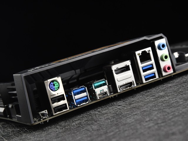 DIY从入门到放弃:主板挡板治疗低血压