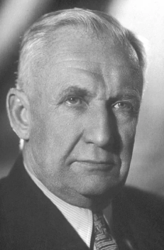 图3 萨哈罗夫的导师塔姆（Igor Y. Tamm, 1885-1971），两人曾开启可控核聚变的研究。塔姆因为切连科夫效应的发现和解释，在1958年与另外两名同事分享了诺贝尔物理学奖。