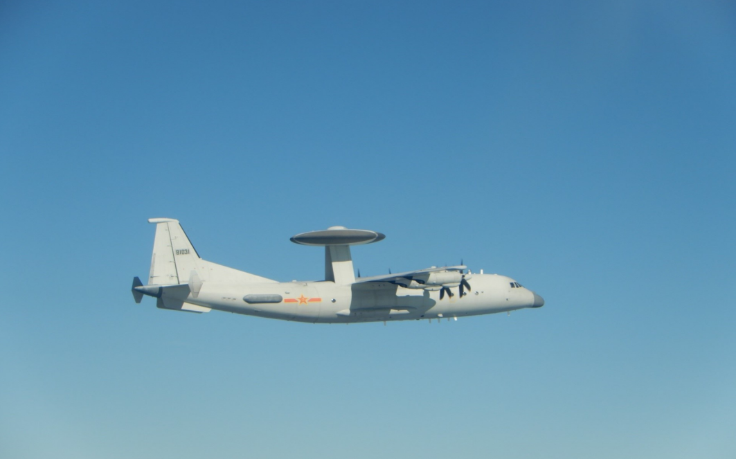 台防务部门7月22日发布的解放军空警-500预警机同型机照片