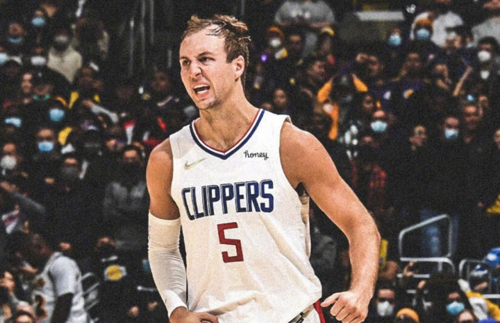 卢克-肯纳德触发健康与安全协议,缺席今日对阵篮网比赛__凤凰网