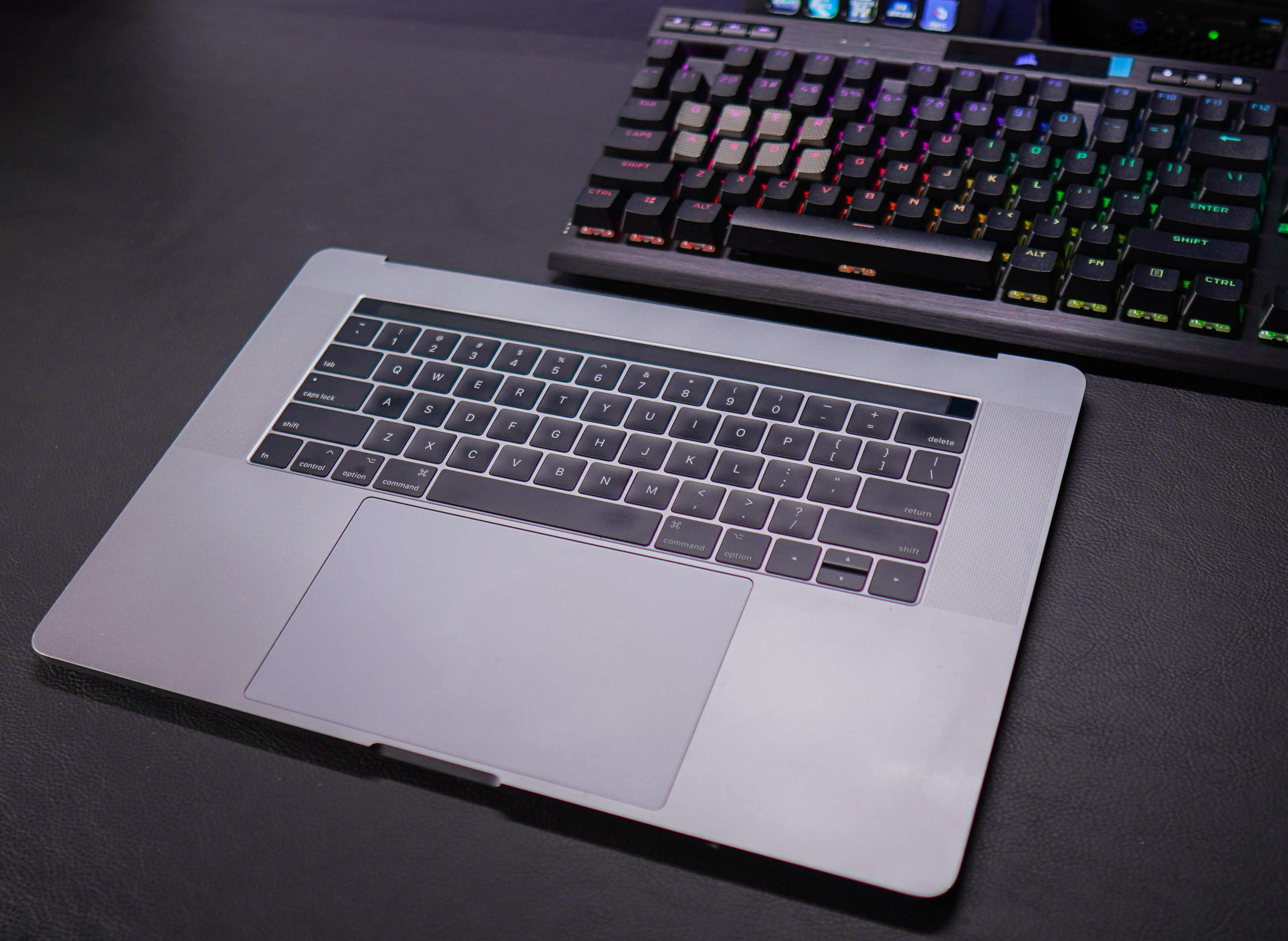 自带键盘的Mac mini好用吗？这是我的半台MacBook Pro 踩坑体验