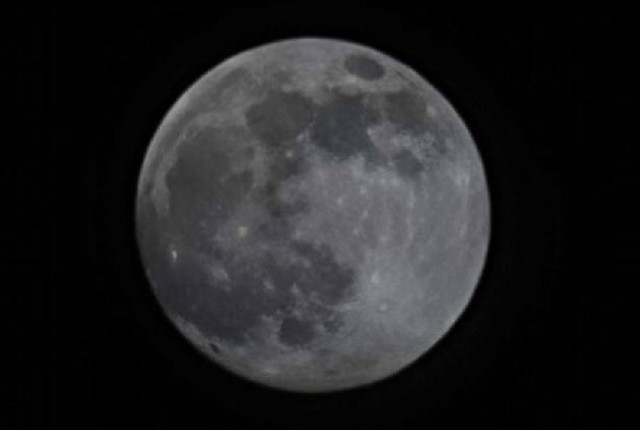 三星S21拍摄的月亮