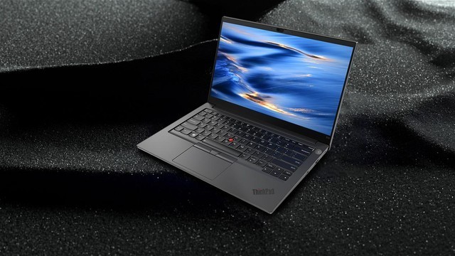 【云评测】12代酷睿高能 敲击键盘体验极佳 ThinkPad E14为商用办公增效