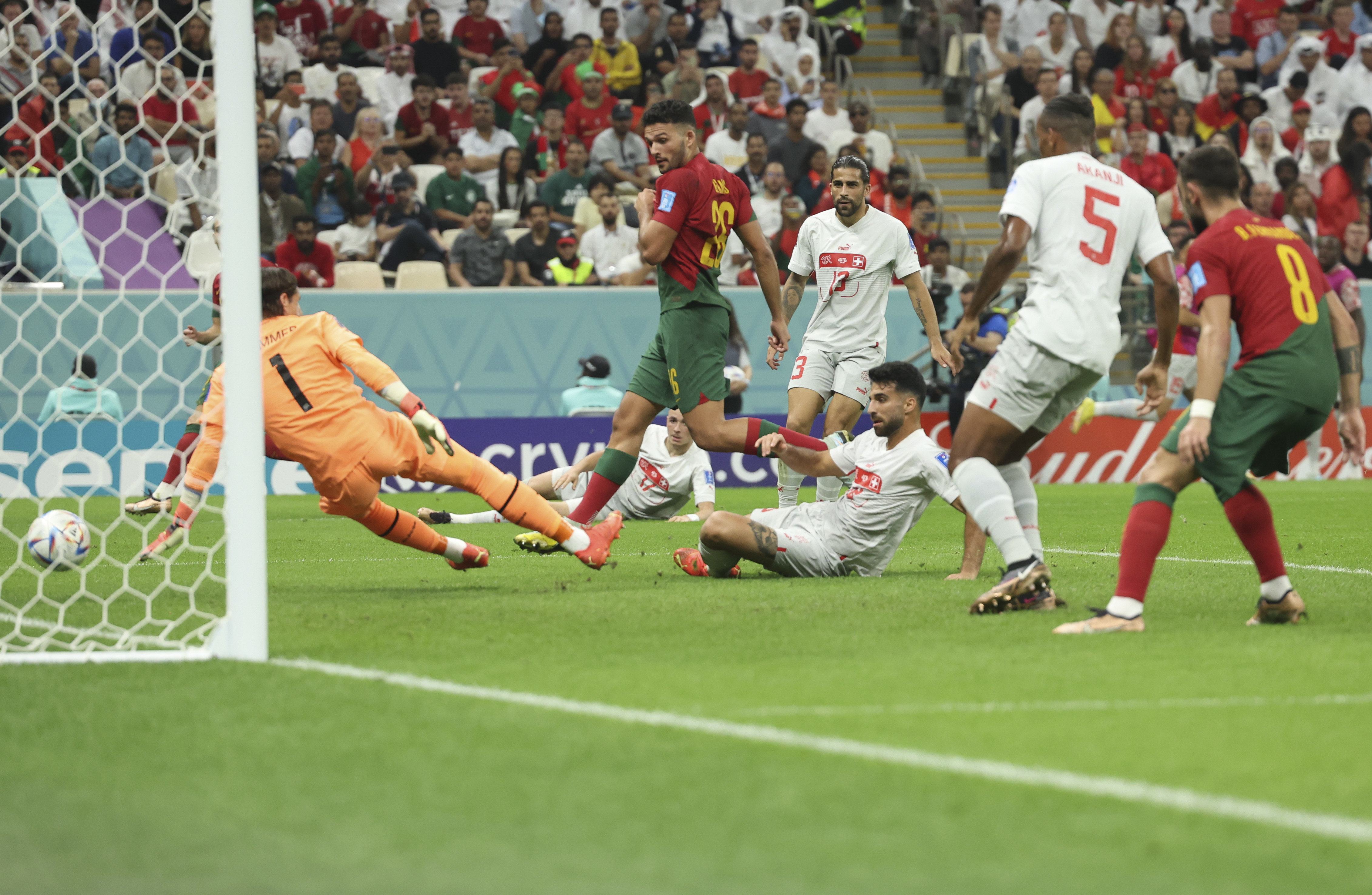 <em>足球</em>——八分之一决赛：葡萄牙对阵瑞士(16)
