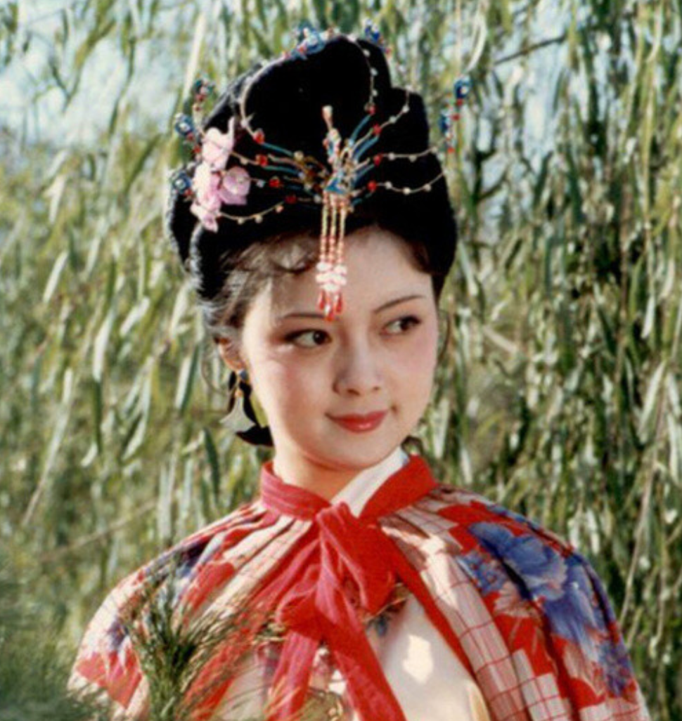 读《红楼梦》:薛宝钗到底有多美?_凤凰网