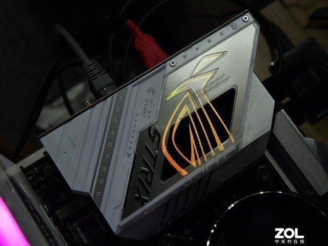 【有料评测】华硕Z790吹雪D4主板评测 全面的高端白色主板