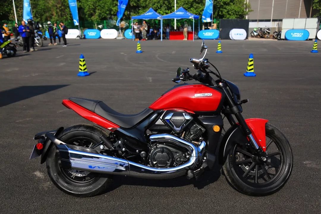 新车抢先看,力帆v600 & kpv350亮相_凤凰网汽车_凤凰网