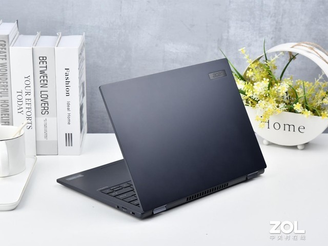 镁铝合金仅1.1公斤 宏碁TravelMate 航海家P6轻薄精英商务本试用