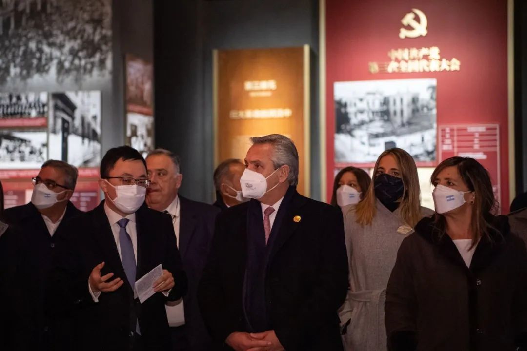 ▲ 2022年2月4日，阿根廷总统费尔南德斯参观了中国共产党历史展览馆，成为到访该展览馆的首位外国元首。