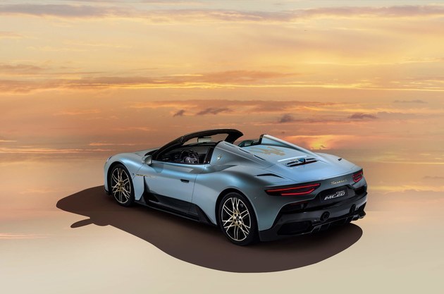 玛莎拉蒂mc20敞篷跑车上市 售价270万起