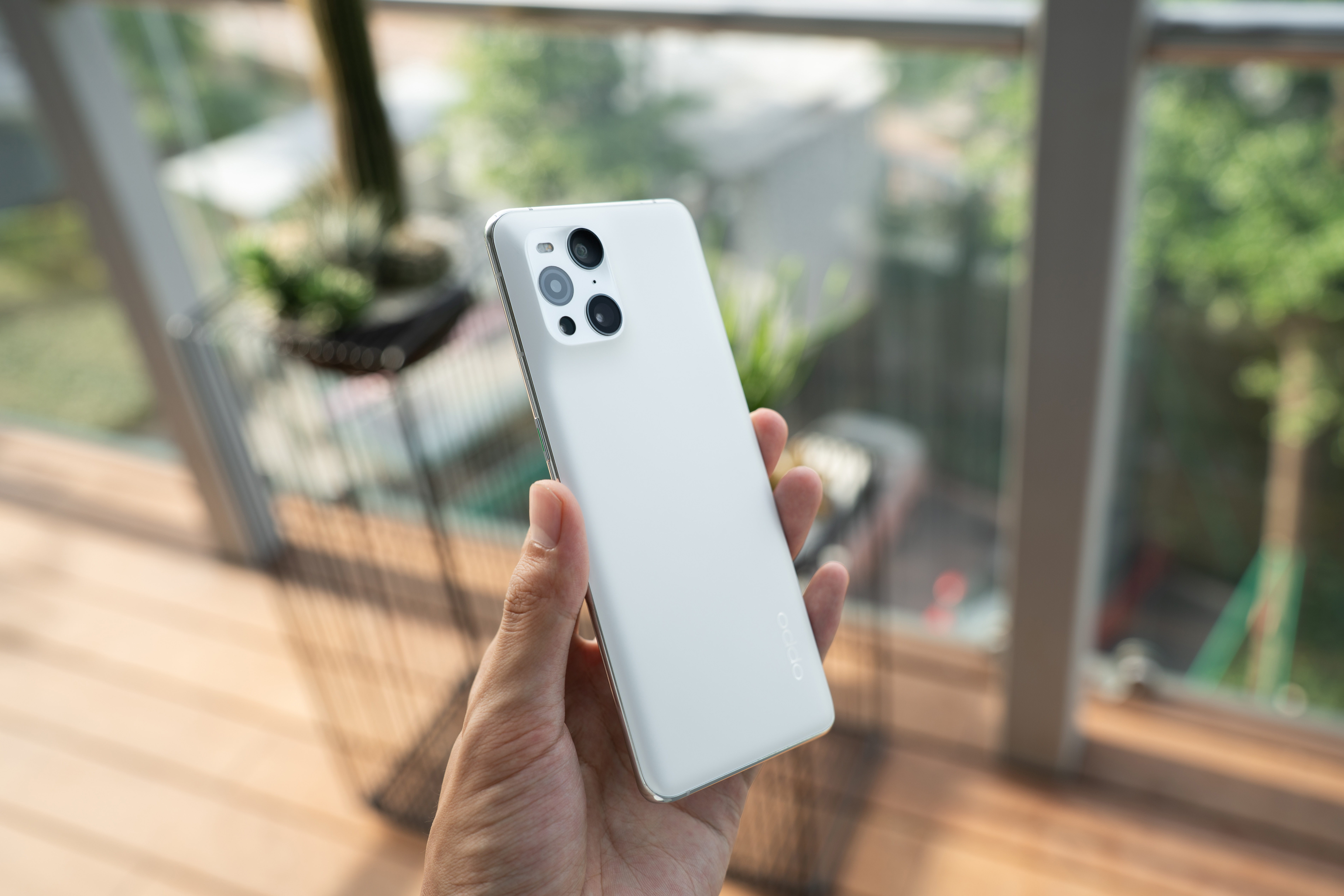 打开凤凰新闻,查看更多高清图片oppo find x3的外观我觉得是挺好看的