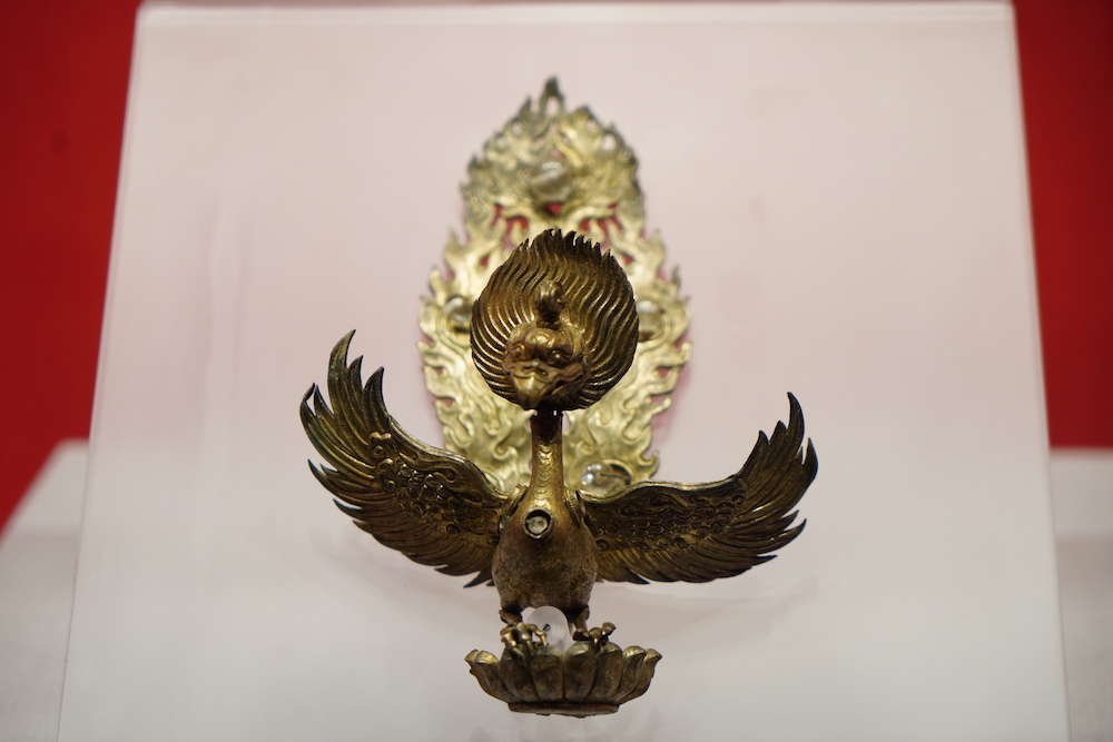 金翅鸟又称"迦楼罗"