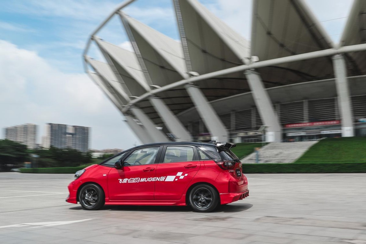 不到10万能买到的无限乐趣飞度无限mugen版值得入手吗