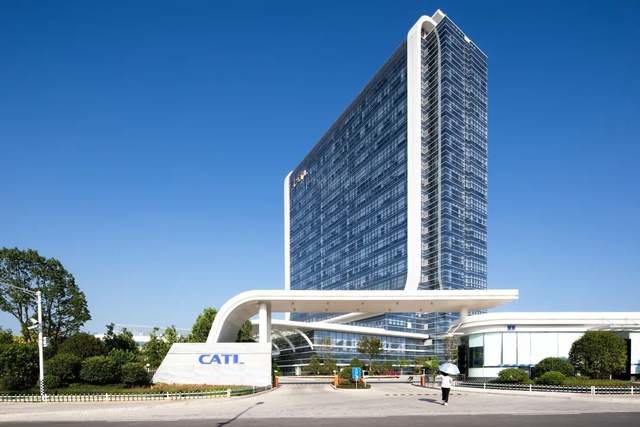 (福建省宁德市宁德时代办公大楼,图/视觉中国)