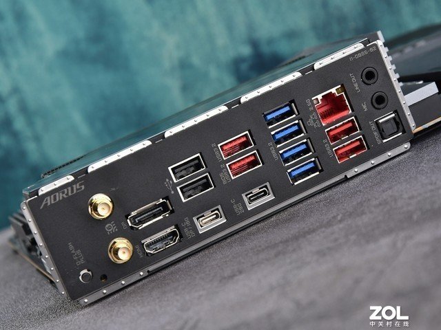【有料评测】技嘉X670E AORUS MASTER超级雕主板评测 接口真的多