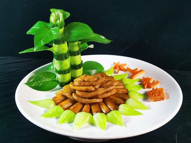 太上老菌"金葱烧猴头菇"被评选为商丘十大名菜__凤凰网