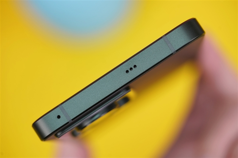 谁说轻薄没旗舰!真我GT2大师探索版首发评测:CPU、电池、快充都满分了