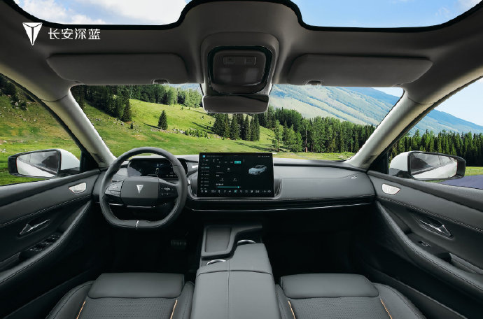 长安深蓝 SL03