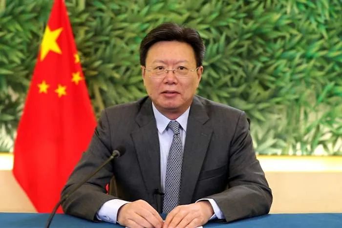 倪岳峰于2018年3月起任海关总署党组书记,署长,后任海关总署党委书记