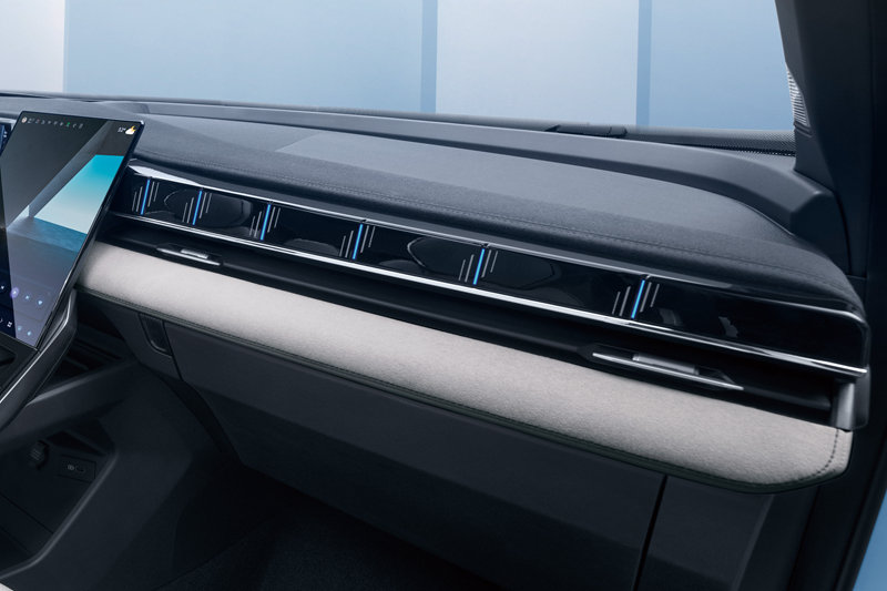 吉利尖端技术集合体全新博越l雷神系列静态体验