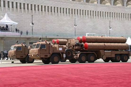 S-400远程防空导弹