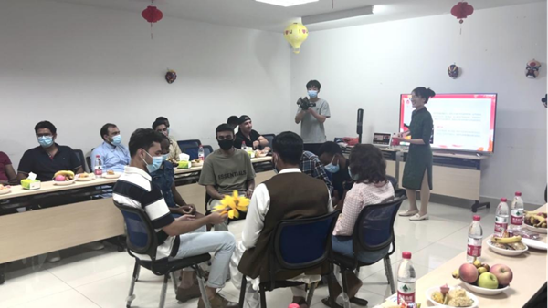 中秋明月寄欢声!滨州医学院来华留学生体验中秋724