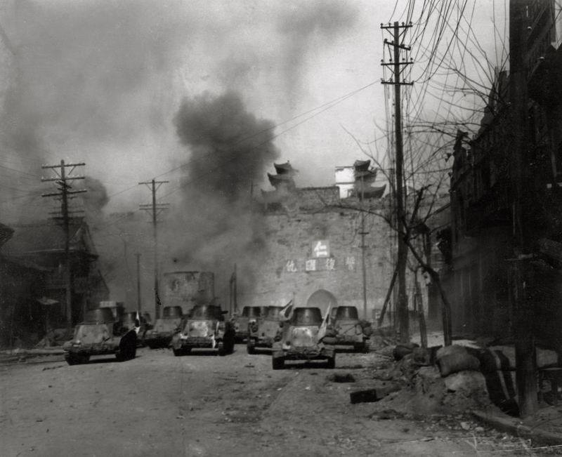 1937年12月，日军攻陷南京中华门