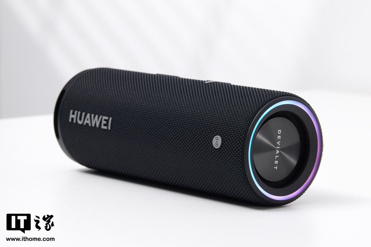 华为 Sound Joy 便携智能音箱